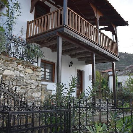 Lila'S Guest House Mikros Prinos Dış mekan fotoğraf